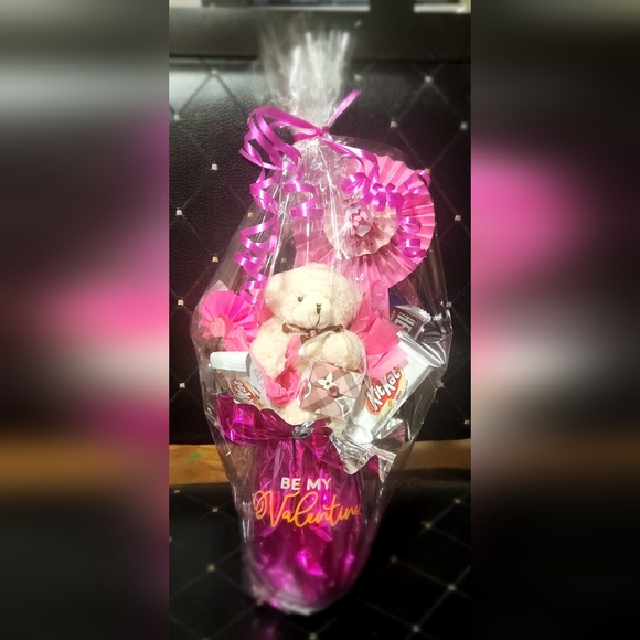 Valentines Day bears and rose bears - Picture 4 of 6